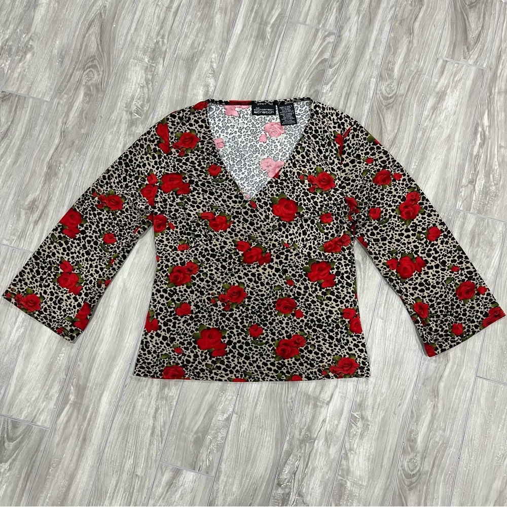 2000’s no boundaries top